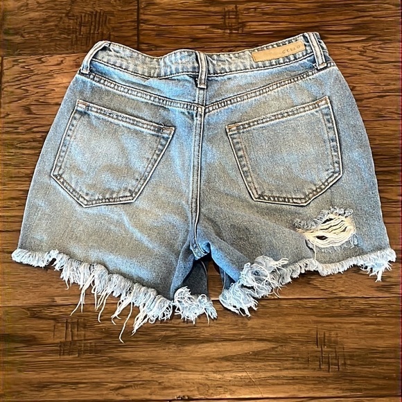 Cello Cutoff Shorts Distressed Frayed Hem Size S - Picture 2 of 16